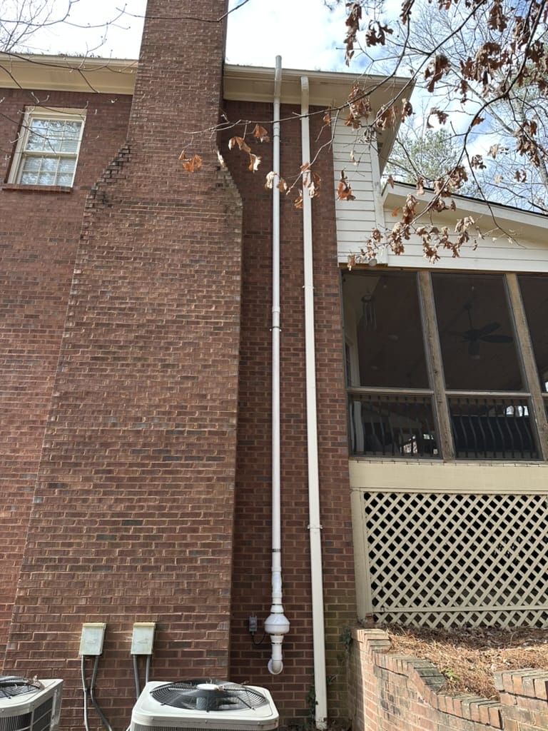 Radon constant monitoring on radon mitigation system